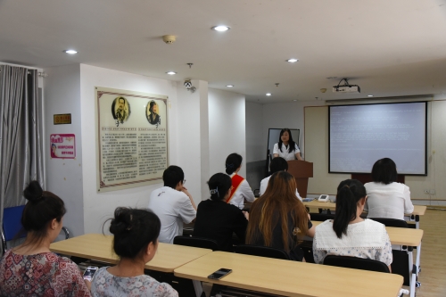 吉林分公司攜手吉林省腫瘤醫(yī)院前往長春市南關(guān)區(qū)新里社區(qū)開展義診活動(dòng)。醫(yī)護(hù)人員們認(rèn)真解答市民們關(guān)于常見疾病的預(yù)防、治療及康復(fù)等方面的疑問，積極普及健康生活方式和醫(yī)療保健知識(shí)。工作人員向居民們宣傳反保險(xiǎn)欺詐、防范非法集資等相關(guān)金融知識(shí)。